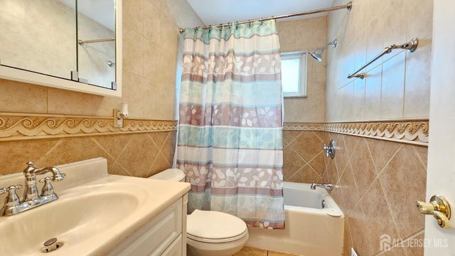 256 South 8th Avenue, Highland Park, NJ 08904