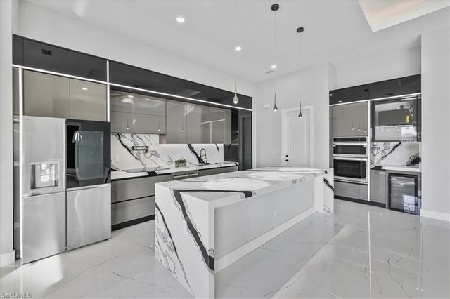 1202 NE 6th AVE, Cape Coral, FL 33909