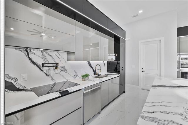 1202 NE 6th AVE, Cape Coral, FL 33909