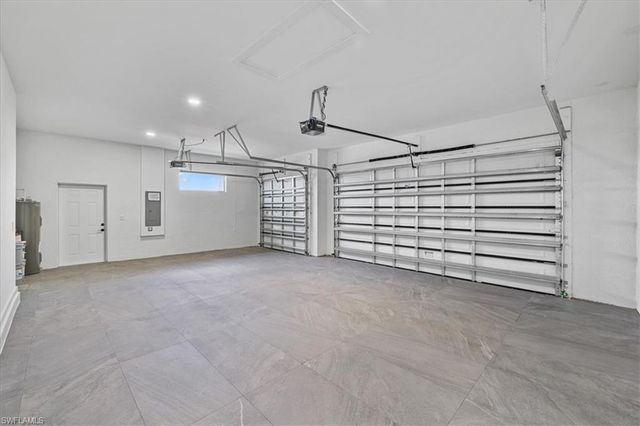 1202 NE 6th AVE, Cape Coral, FL 33909