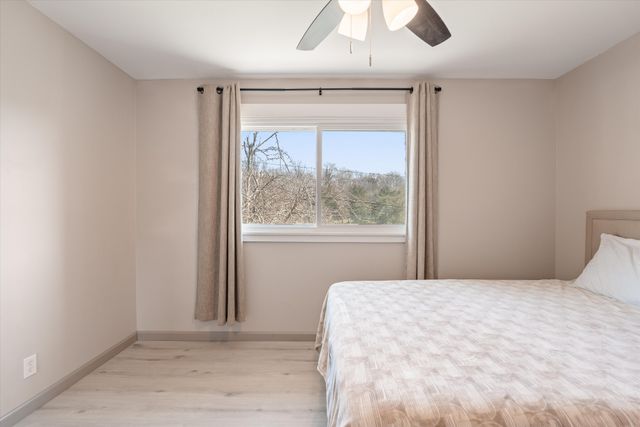 1413 Winthorne Dr, Nashville, TN 37217