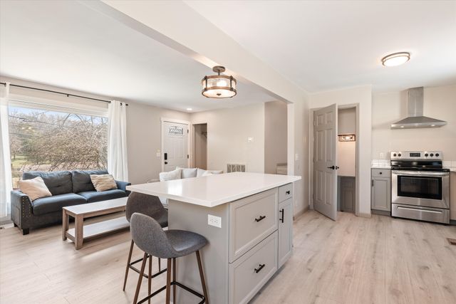 1413 Winthorne Dr, Nashville, TN 37217