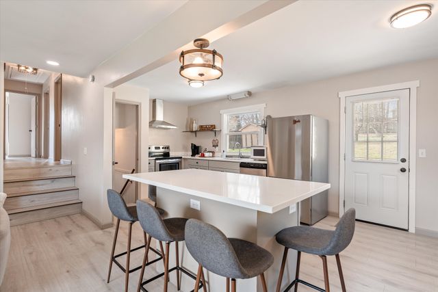 1413 Winthorne Dr, Nashville, TN 37217