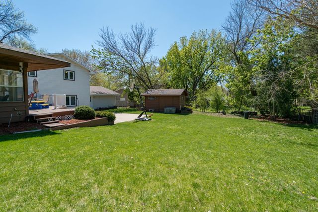 10940 Pioneer Drive, Burnsville, MN 55337