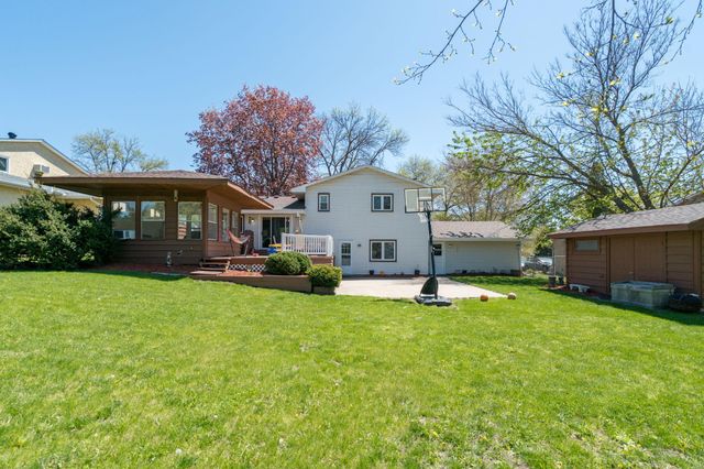 10940 Pioneer Drive, Burnsville, MN 55337