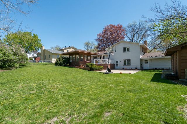 10940 Pioneer Drive, Burnsville, MN 55337