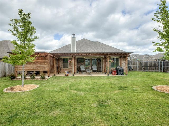 9300 NW 90th Street, Yukon, OK 73099