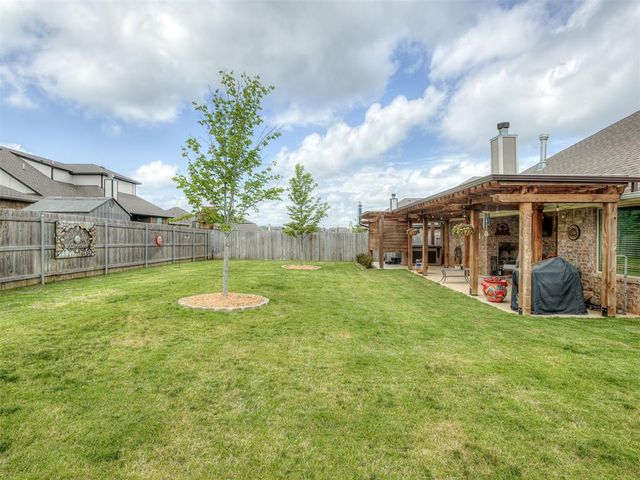9300 NW 90th Street, Yukon, OK 73099