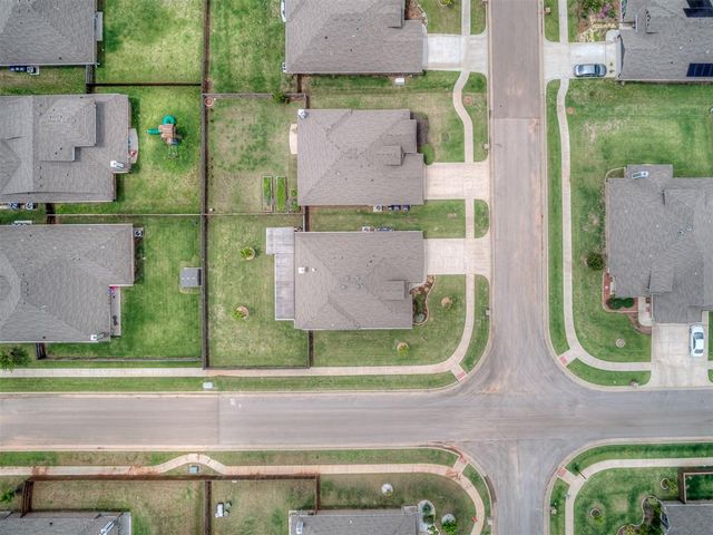 9300 NW 90th Street, Yukon, OK 73099