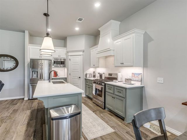 9300 NW 90th Street, Yukon, OK 73099