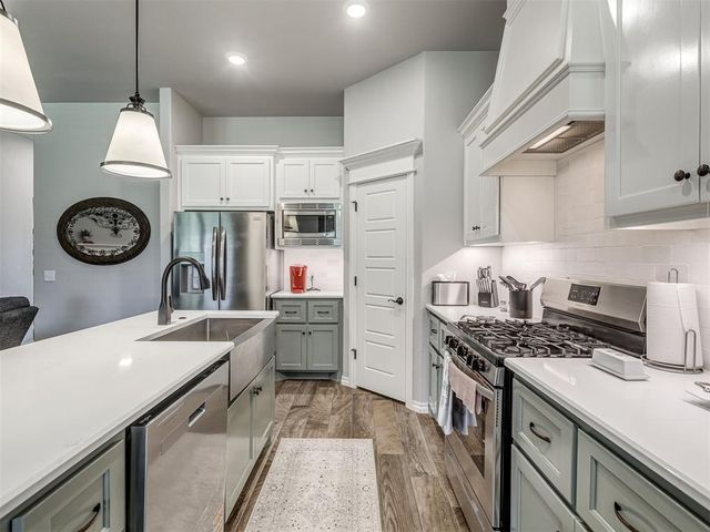 9300 NW 90th Street, Yukon, OK 73099
