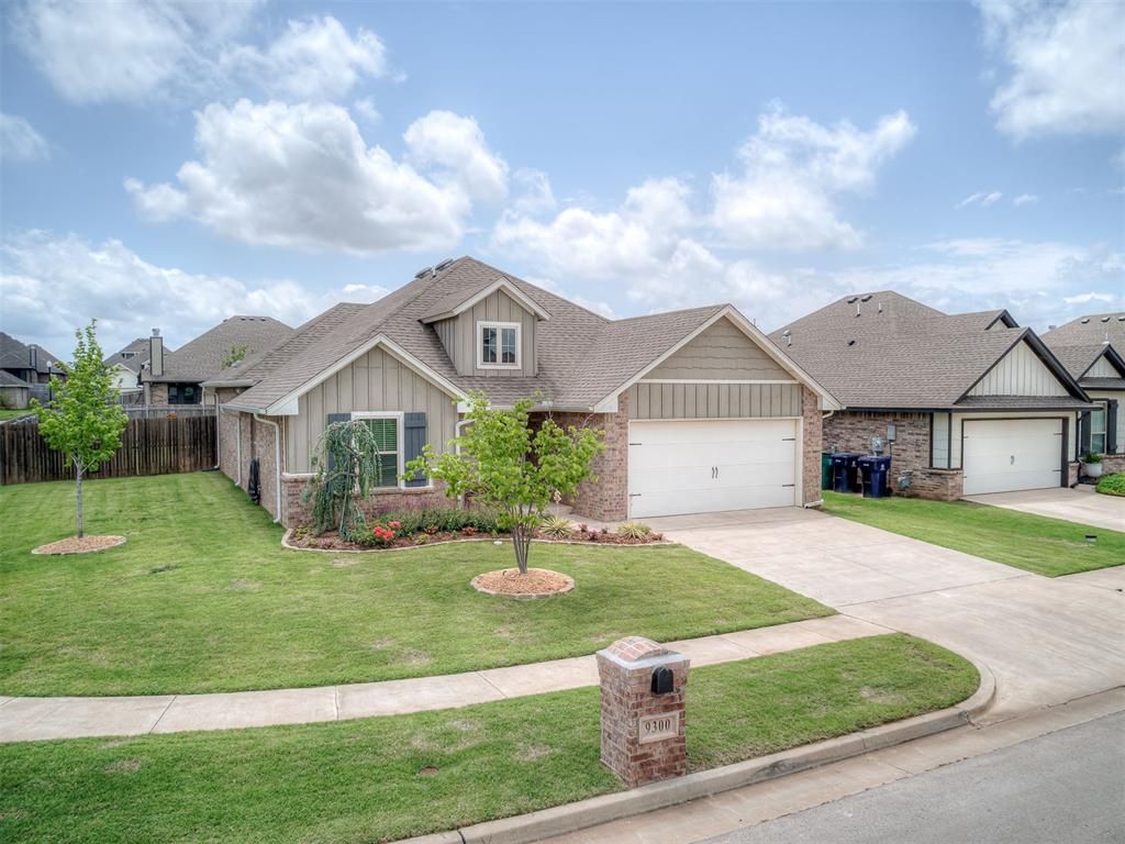 9300 NW 90th Street, Yukon, OK 73099
