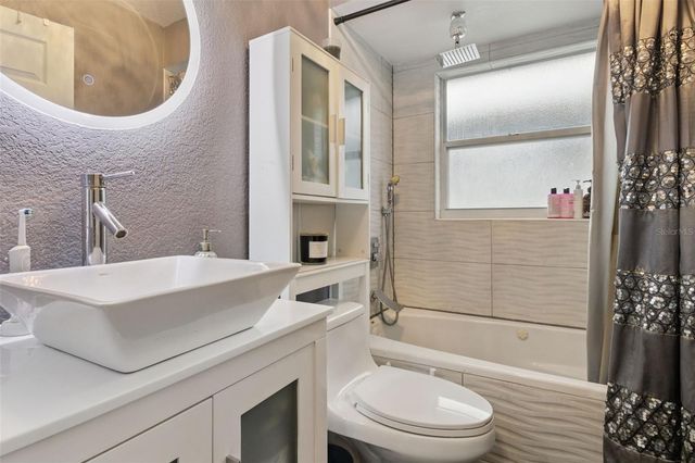 8602 WELLINGTON LOOP, Kissimmee, FL 34747