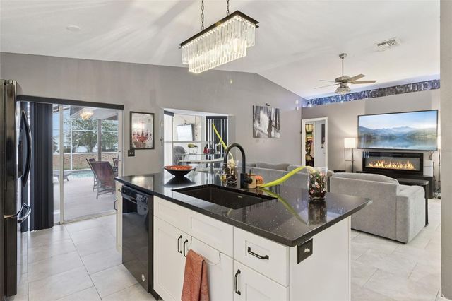 8602 WELLINGTON LOOP, Kissimmee, FL 34747