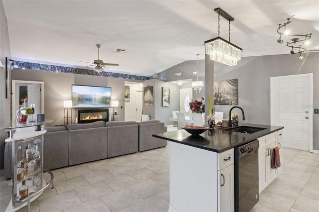 8602 WELLINGTON LOOP, Kissimmee, FL 34747