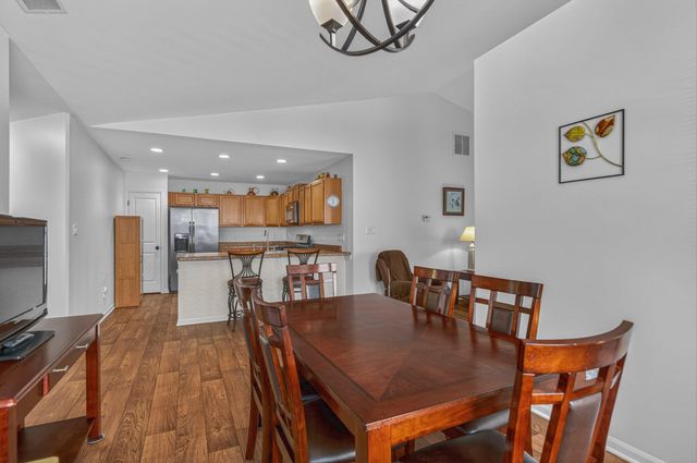 6888 Meadow View Lane, Merrillville, IN 46410