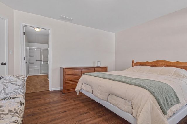 6888 Meadow View Lane, Merrillville, IN 46410