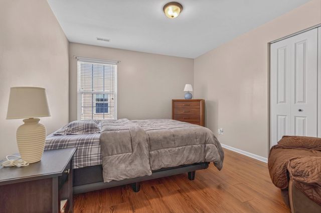 6888 Meadow View Lane, Merrillville, IN 46410