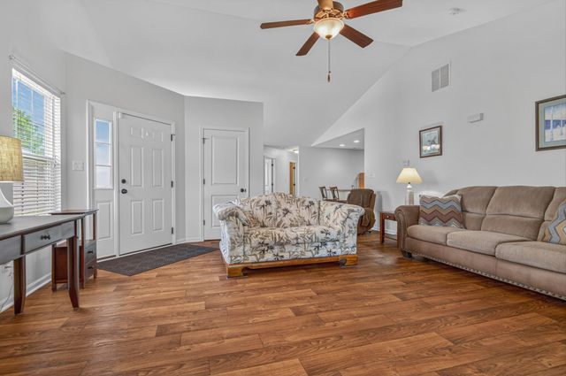 6888 Meadow View Lane, Merrillville, IN 46410