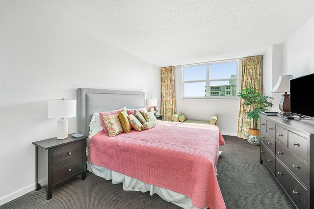 3540 S Ocean Boulevard 601, South Palm Beach, FL 33480