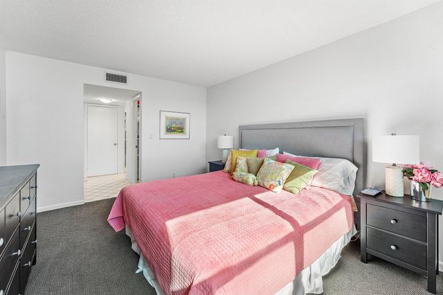 3540 S Ocean Boulevard 601, South Palm Beach, FL 33480