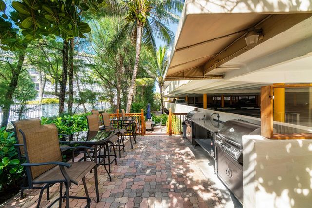 3540 S Ocean Boulevard 601, South Palm Beach, FL 33480