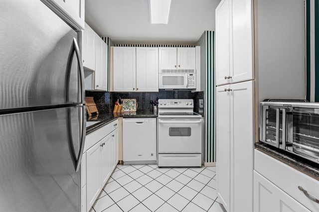 3540 S Ocean Boulevard 601, South Palm Beach, FL 33480