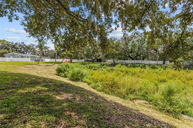 15124 N 19TH STREET, Lutz, FL 33549