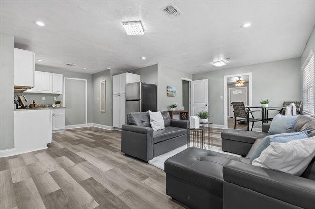 15124 N 19TH STREET, Lutz, FL 33549