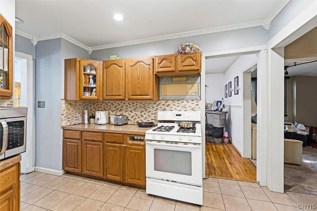 122 Cortland Place, Syracuse, NY 13207