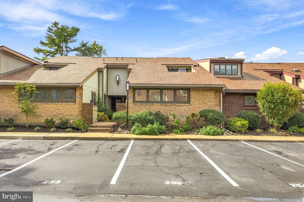 253 UXBRIDGE DR, Cherry Hill, NJ 08034 — exterior