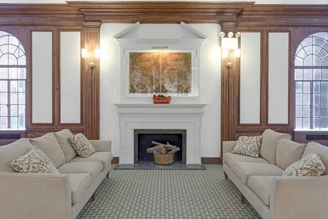 8451 Beverly Rd Apt 1A, New York City, NY 11415