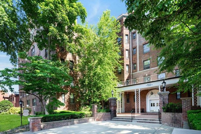 8451 Beverly Rd Apt 1A, New York City, NY 11415