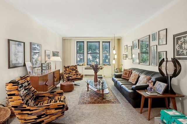 8451 Beverly Rd Apt 1A, New York City, NY 11415