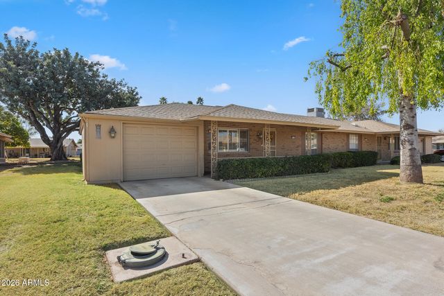 9913 W SPRUCE Drive, Sun City, AZ 85351