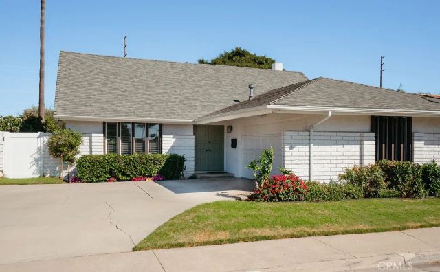21072 Amberwick, Huntington Beach, CA 92646