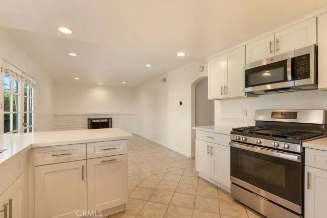 21072 Amberwick, Huntington Beach, CA 92646