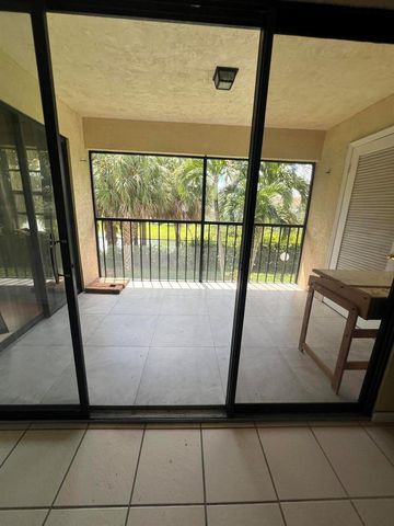 960 NW 45th Street B-6, Deerfield Beach, FL 33064