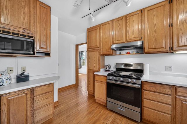 1402 Farragut Street, Madison, WI 53704