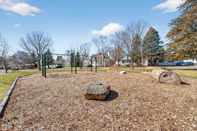 1402 Farragut Street, Madison, WI 53704