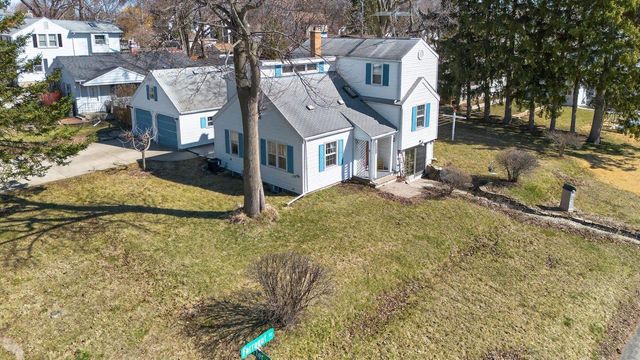 1402 Farragut Street, Madison, WI 53704