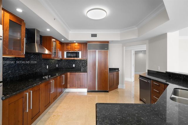 3301 NE 183rd St 1604, Aventura, FL 33160