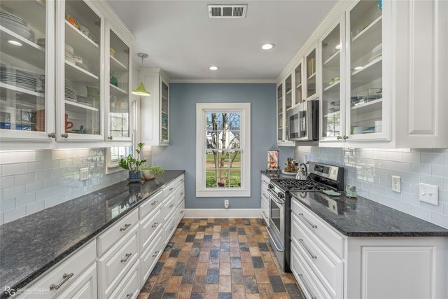 279 Carrollton Avenue, Shreveport, LA 71105