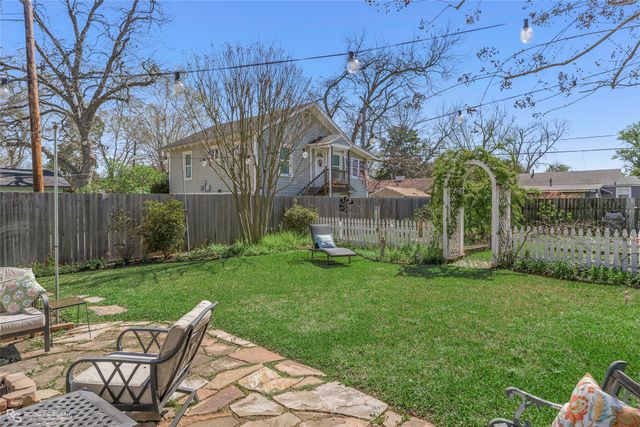 279 Carrollton Avenue, Shreveport, LA 71105