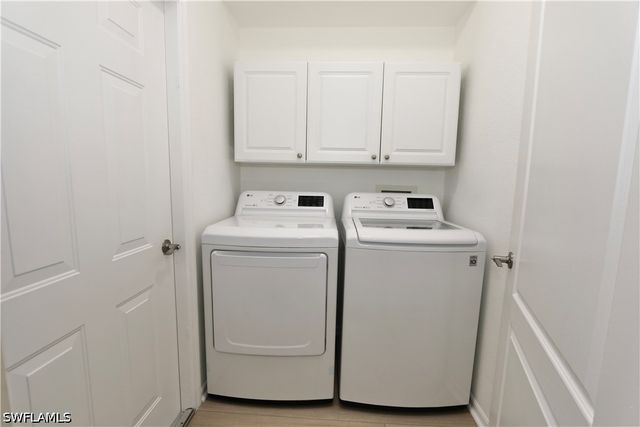 8196 Ibis Cove CIR B210, Naples, FL 34119