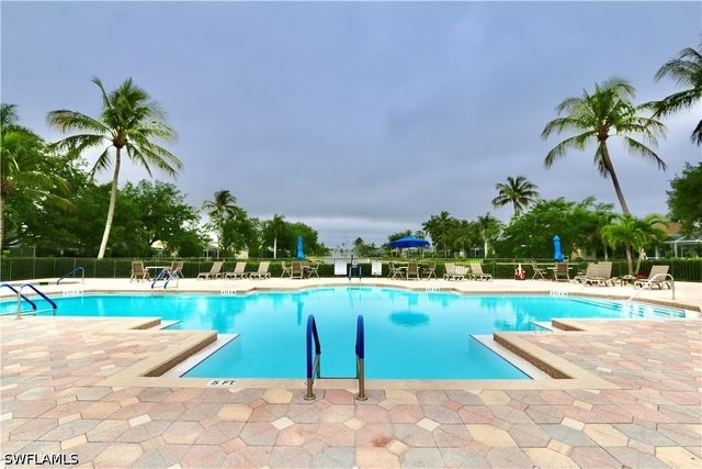 8196 Ibis Cove CIR B210, Naples, FL 34119