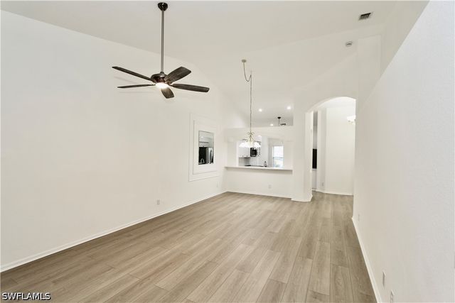 8196 Ibis Cove CIR B210, Naples, FL 34119