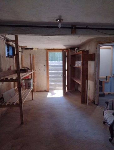 9 Gregg St 9, Woburn, MA 01801