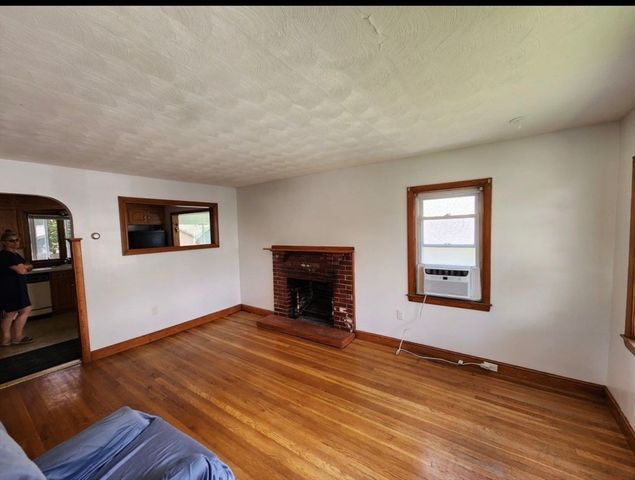 9 Gregg St 9, Woburn, MA 01801