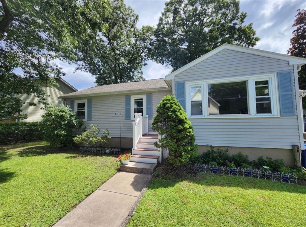 9 Gregg St 9, Woburn, MA 01801